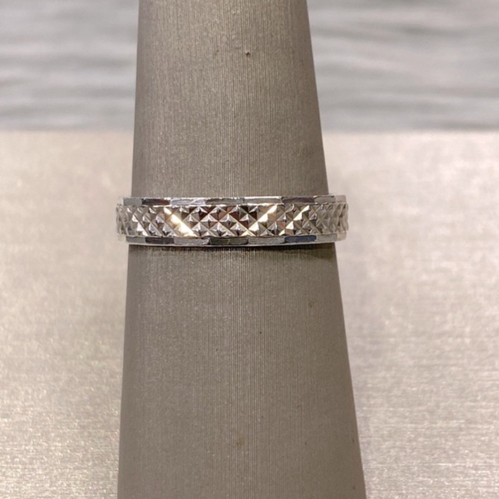 Sterling Silver Design Band